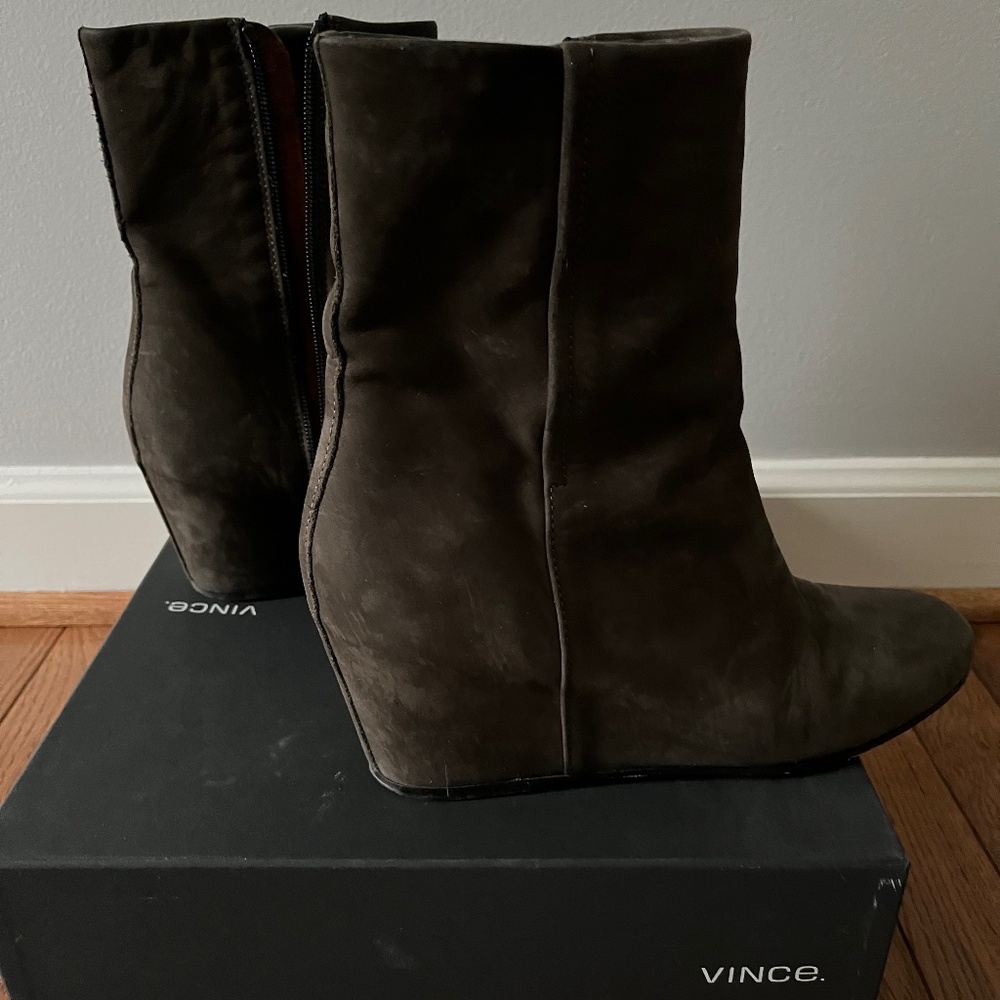 Vince Michela gray smoke suede hidden wedge booties 8 like new